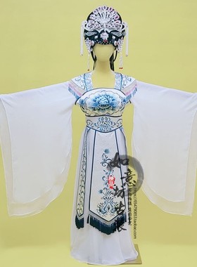 新款2023秧歌反串二人转演出服戏曲大裙摆刺绣白色复古古装连衣裙