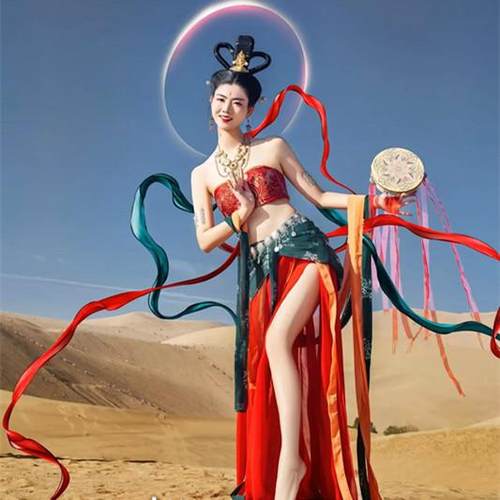 异域风情红色沙漠西域舞蹈表演服