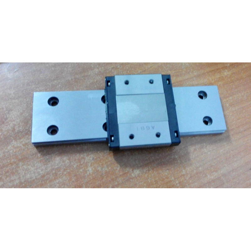 THK RSR15WVM 长 140 毫米线性球滑块