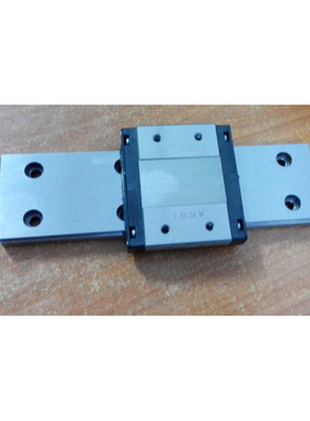 THK RSR15WVM 长 140 毫米线性球滑块