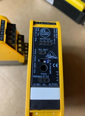 1 x Ifm Electronic SmartLine Module 2SO IP20 AC030S