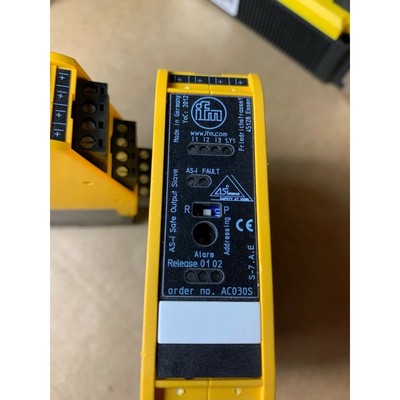 1 x Ifm Electronic SmartLine Module 2SO IP20 AC030S