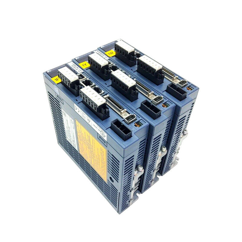 富士电气 RYTI01D5-VV2 驱动器 *3PCS