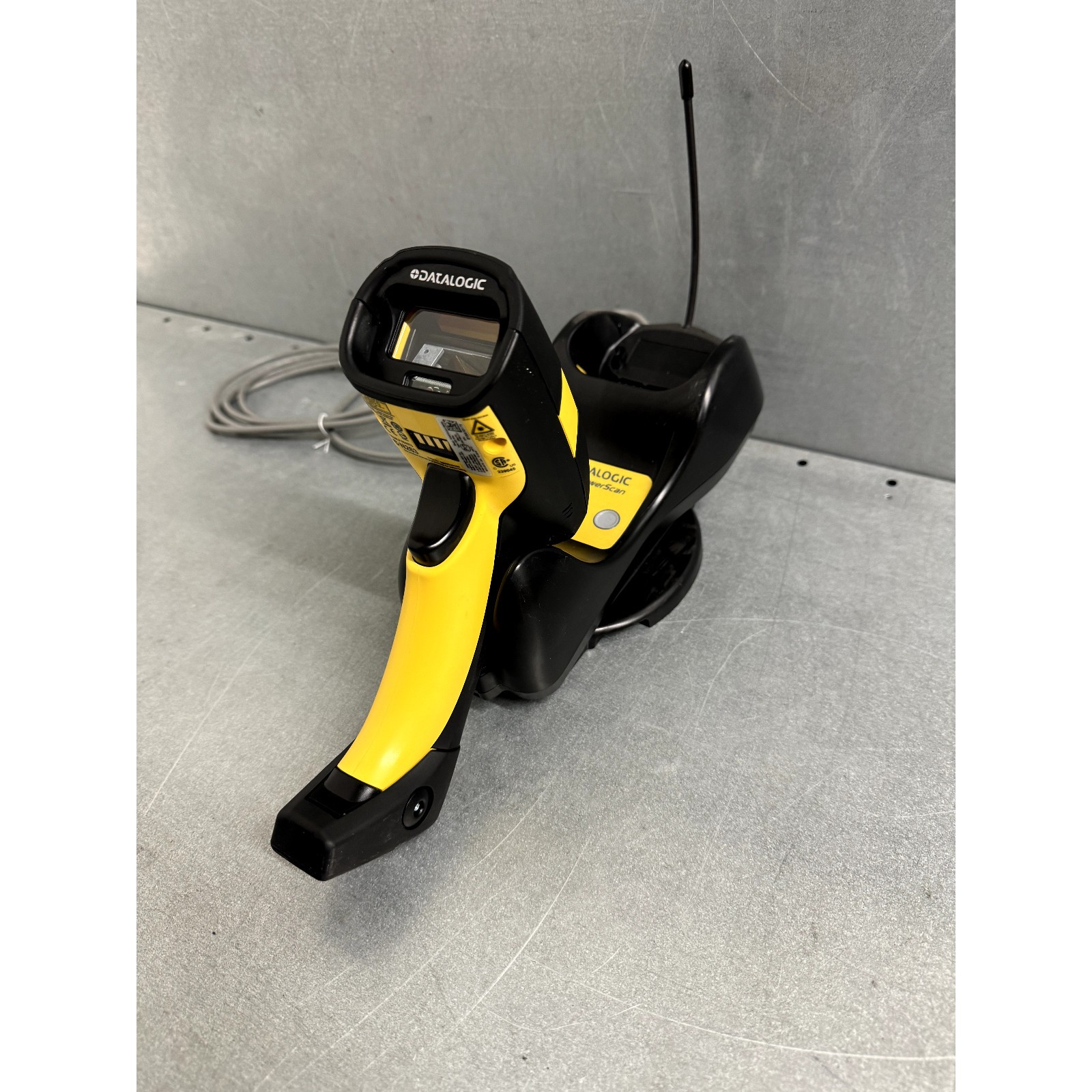 DATALOGIC POWERSCAN M8300 433MHZ with CHARGING BASE