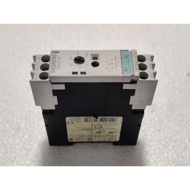 Siemens SIRIUS 3R 3RP1525-1AP30 Time Relay