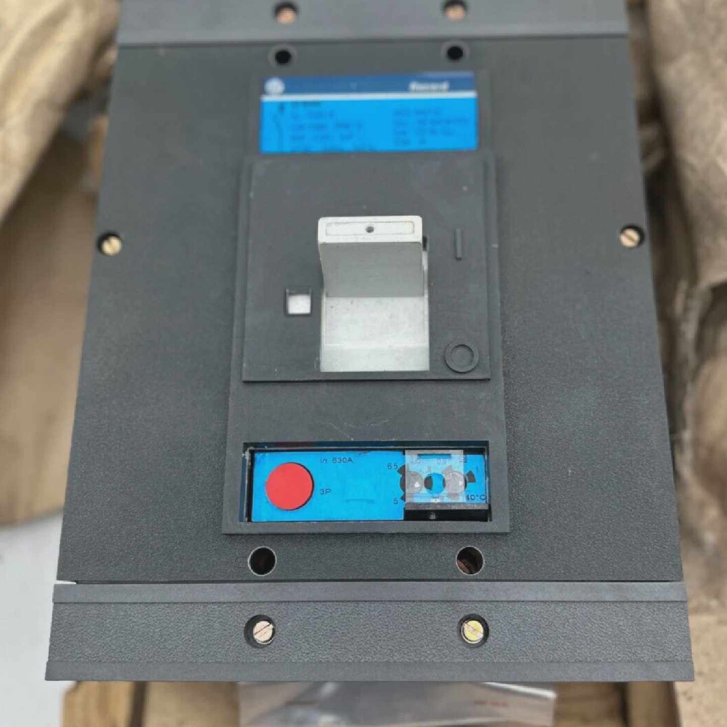 General Electric D630 7206CCEX1631 001 3P SD Circuit Breaker