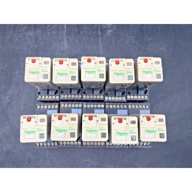 LOT DE 10 SCHNEIDER ELECTRIC RELAIS UNIVERSEL 3 CO RUMC3AB2B