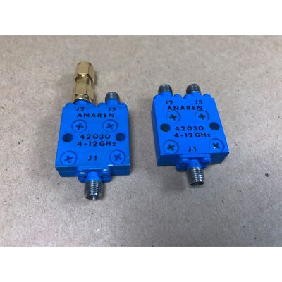 Lot de 2 Anaren Model 42030 is a 2-way power divider Microwa