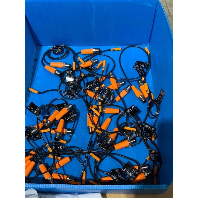 2 x IFM electronic MK5111 - MKT3028BBPKG/G/0,3M/-H/US EFECTO - 实物图