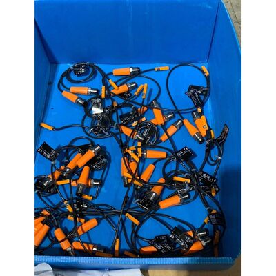 2 x IFM electronic MK5111 - MKT3028BBPKG/G/0,3M/-H/US EFECTO