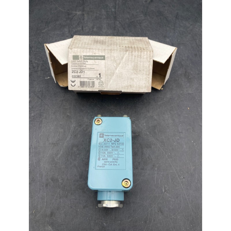 1pc x TELEMECANIQUE ZC2JD1 CORPS A CONTACT