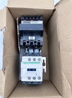 SCHNEIDER ELECTRIC LC4D09AP7 DEMARREUR DIRECT A SECTIONNEUR