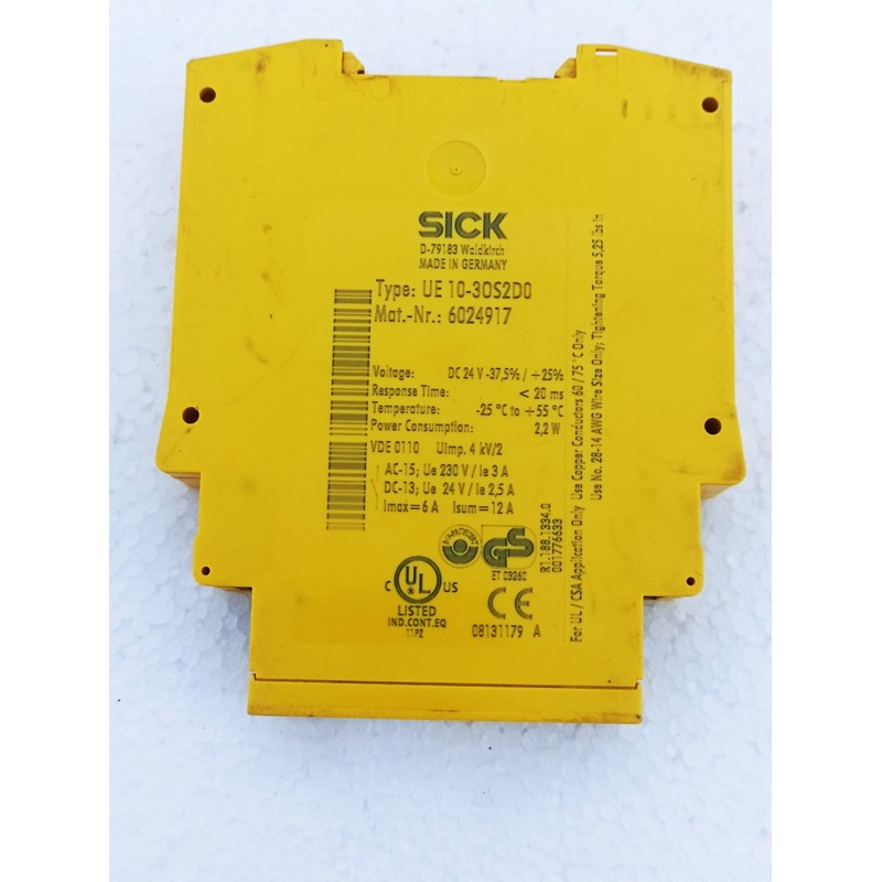 SICK UE10-30S2D0 RELé DE SEGURIDAD 24 VDC 300 VAC 2.4 W 602