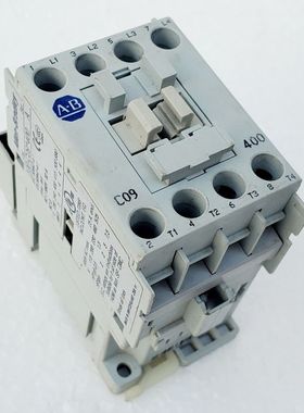 Allen-Bradley 100-C09 400 Contatore 460V @5 HP 120 Volt Bobi