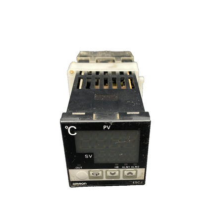 OMRON E5CJ-Q2HB TEMPERATURE CONTROLLER x1pc