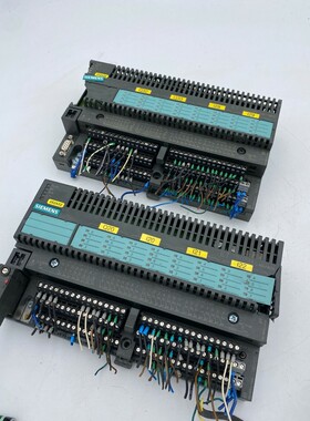 2 x SIEMENS SIMATIC ET 200B 24DI / 8DO 133-0BN01-0XB0 + 193-