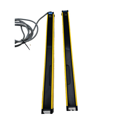 SICK MSLE02-15011 1013748+ MSLS02-15021 1012296 Safety Light