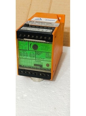 IFM Electronic AZ 33-B Standstill monitor A300 Meter Transdu