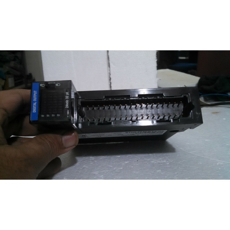 霍尼韦尔 TC-ODD321 C200 直流 24V 输出模块 可编程式逻辑控制器