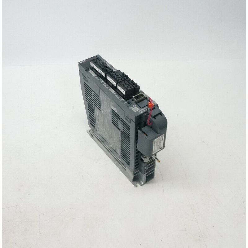 Mitsubishi MR-J4-40B, 400 Watt Servo Guida