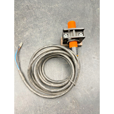 IFM EFECTOR IG5401 IG-3008-BPKG INDUCTIVE SENSOR