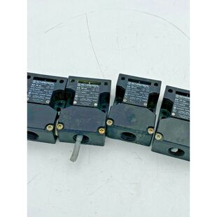 8pc x Schmersal Sécurité Verrouillage Interrupteur, AZ 15