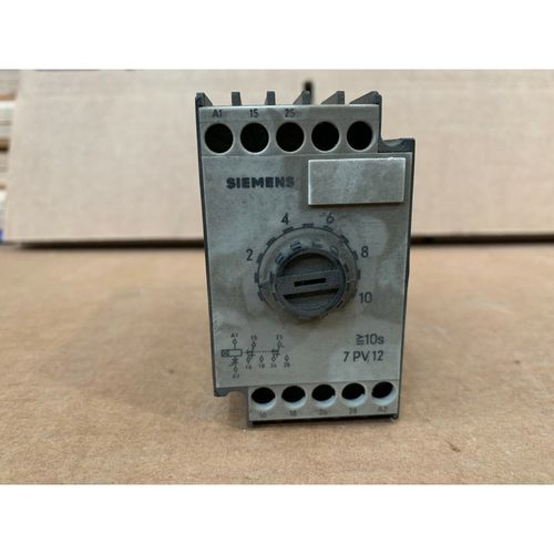 SIEMENS 7PV1210-2GG ( TIME DELAY RELAY 0-10SEC 220V 5A 50/60