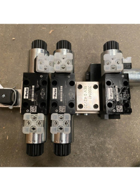 MPO 3000140 BARKSDALE 0417-651 PARKER D1VW026BNJW91 X3PC 通