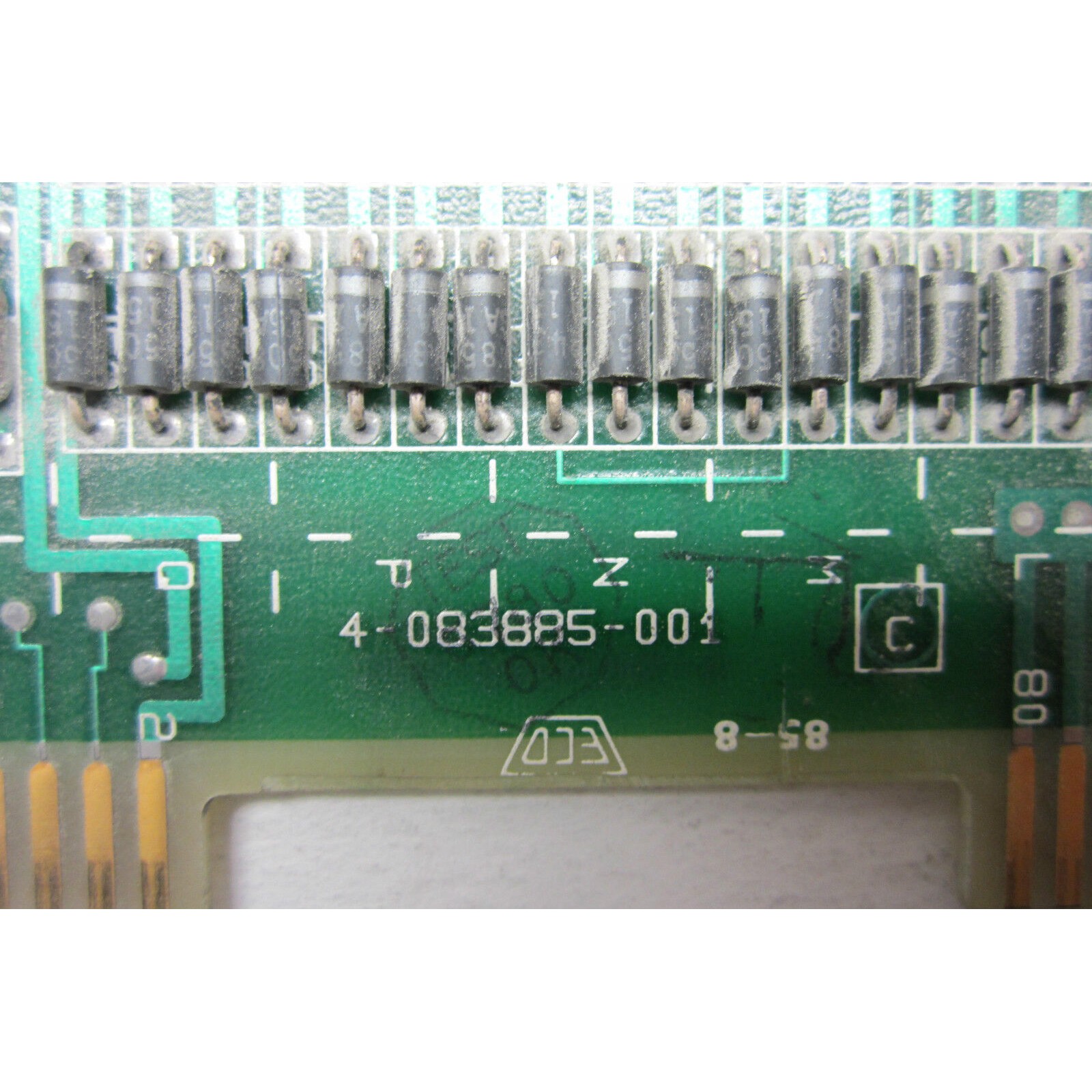 Utilisé ACCURAY 4-083885-001 PC Board 4083885001