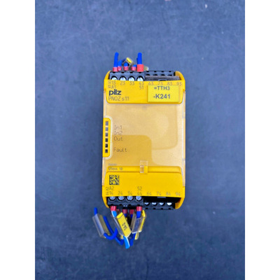 PILZ PNOZ S11 TTH3 K241 24VDC 8N/O 1N/C 750111 SAFETY RELAY
