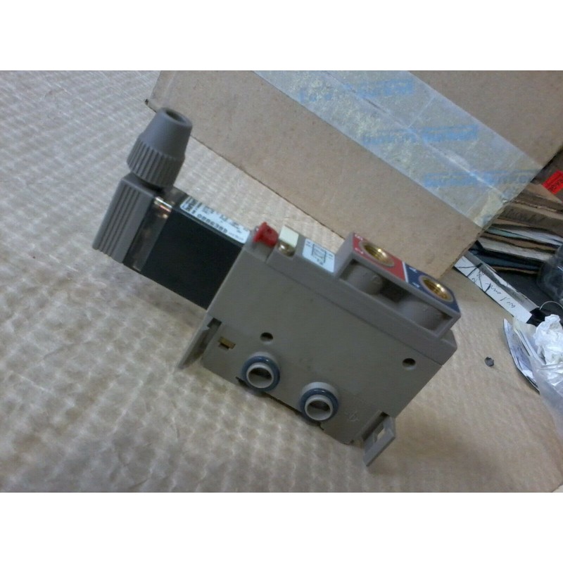 Burkert 0470 G 4,0 NBR 24VDC AC G1/8 气动电磁阀传感器控制