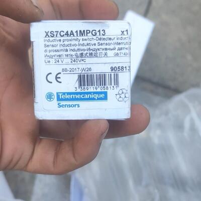 XS7C4A1MPG13 电感式接近开关 工业工控传感器议价维修