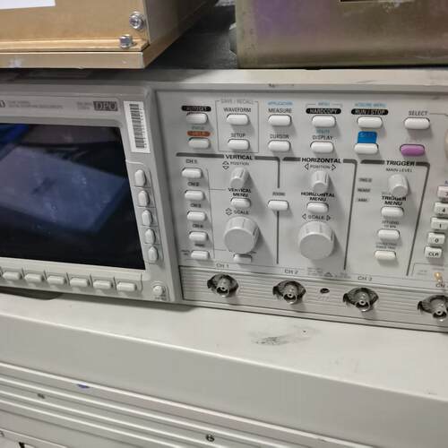 TDS754D 数字示波器 泰克Tektronix 实验室测试仪器议价维修