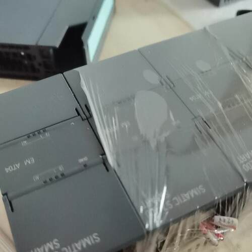 EM AT04 S7-200 SMART 模拟量工控扩展模块议价维修