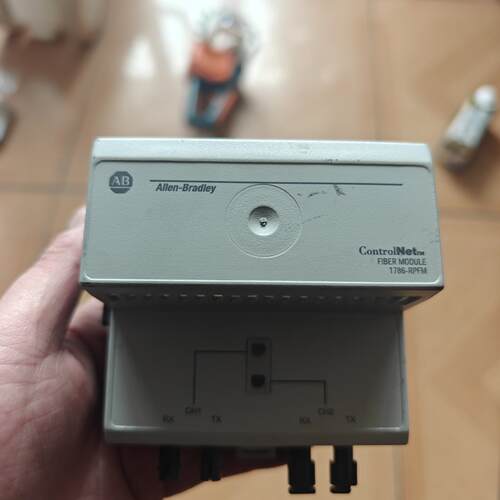 1786-RPFM 罗克韦尔 ControlNet光纤工控模块议价维修