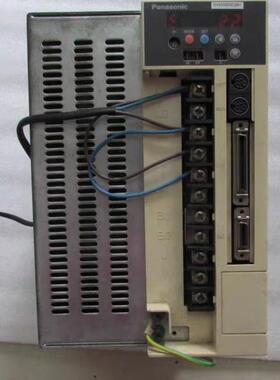 DV83500SD2B1 松下驱动器 工业自动化工控设备配件议价维修