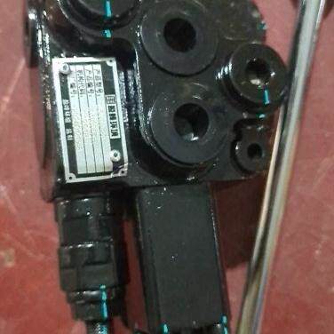 DCV20/1-0172 液压多路阀 带溢流阀 原包装工业液压配件议价维修