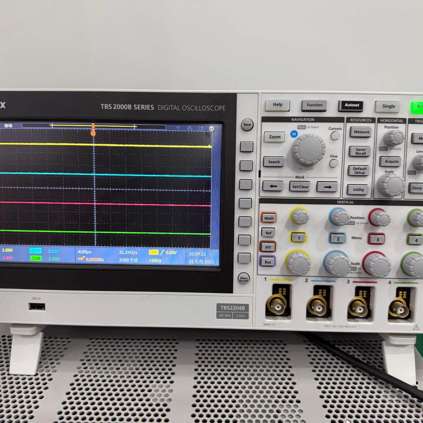 TBS2204B泰克数字示波器 200MHz带宽四通道2GS/s采样率议价维修