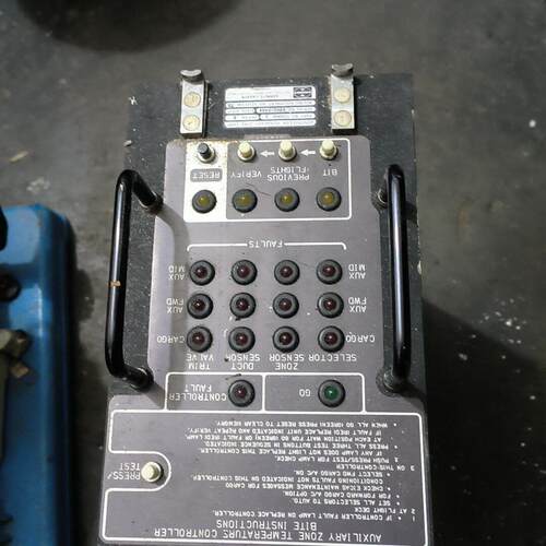 D75S-AA4 辅助区域温度控制器 工业控制模块议价维修