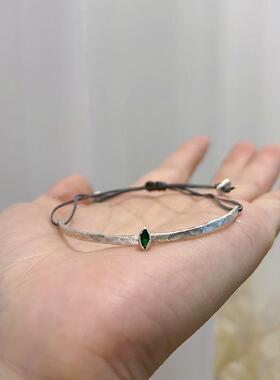 Y.xin原创设计纯手工纯银敲打绿宝石纹理感手绳平安祈福幸运手链