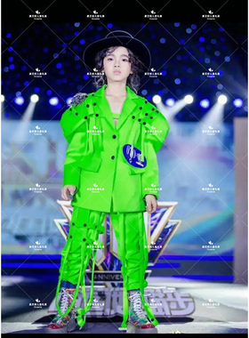 出租男童朋克风复古荧光绿色VK主题PK服模特走秀潮服车模演出礼服