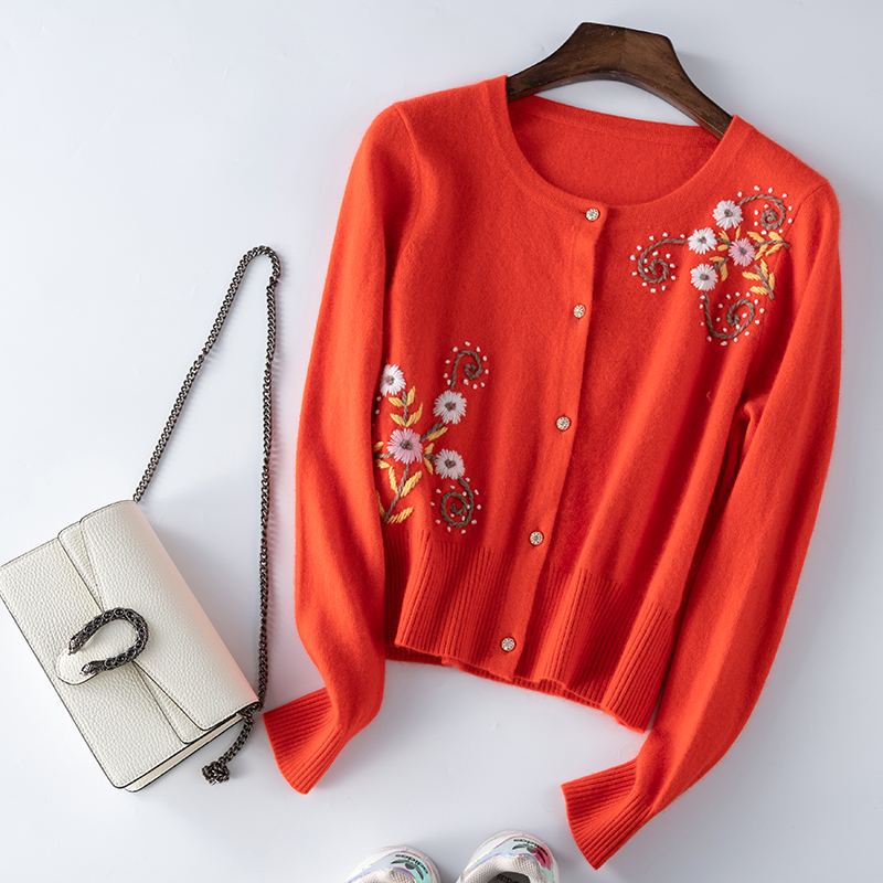 绣花圆领羊绒毛衣小开衫伊洛雅斯