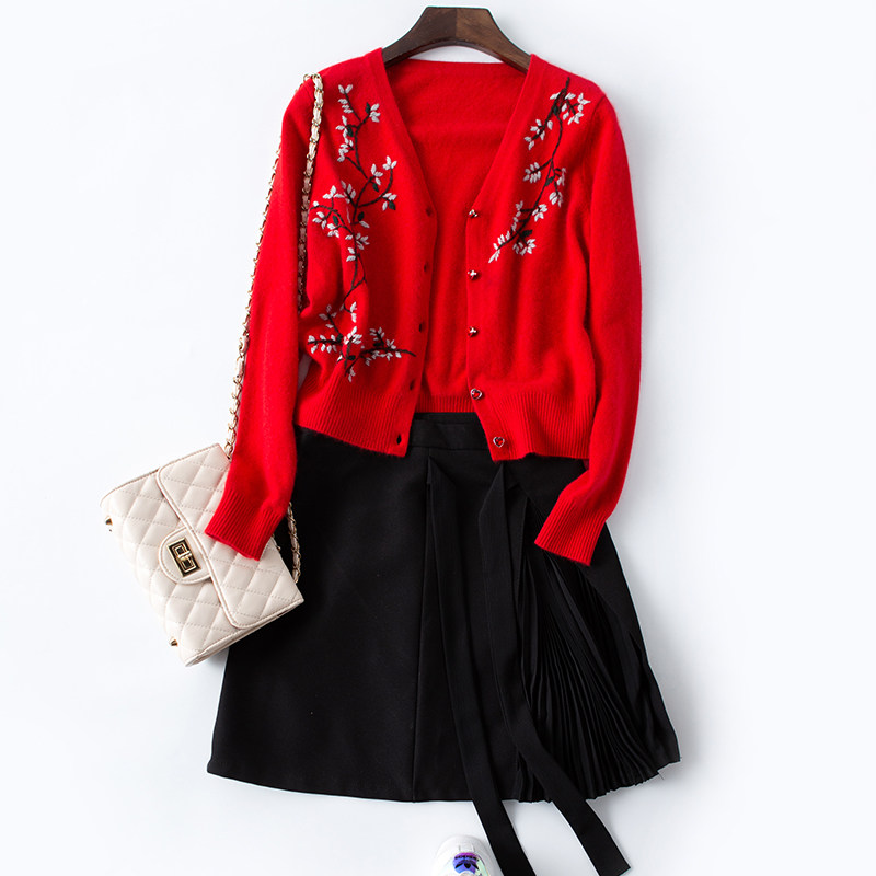 秋季新款女士纯手工绣花清晰v领高腰小开衫短款减龄小羊绒衫外套