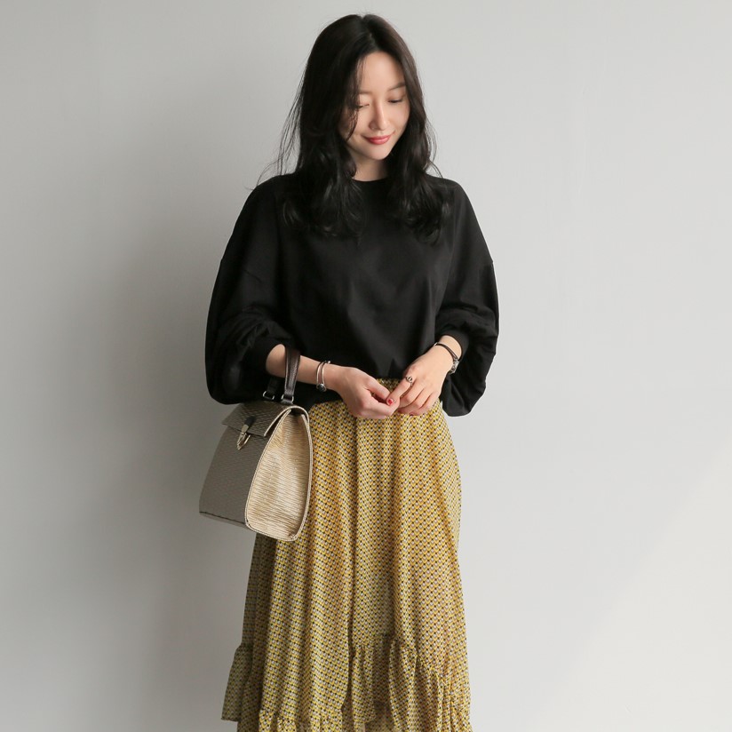 T79韩国女装新款2024宽松扎袖纯色高冷气质纯棉春女t恤显瘦打底衫