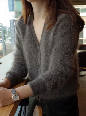 w079韩国女装代V领修身毛绒感貂绒长袖秋冬女毛衣开衫现货保暖