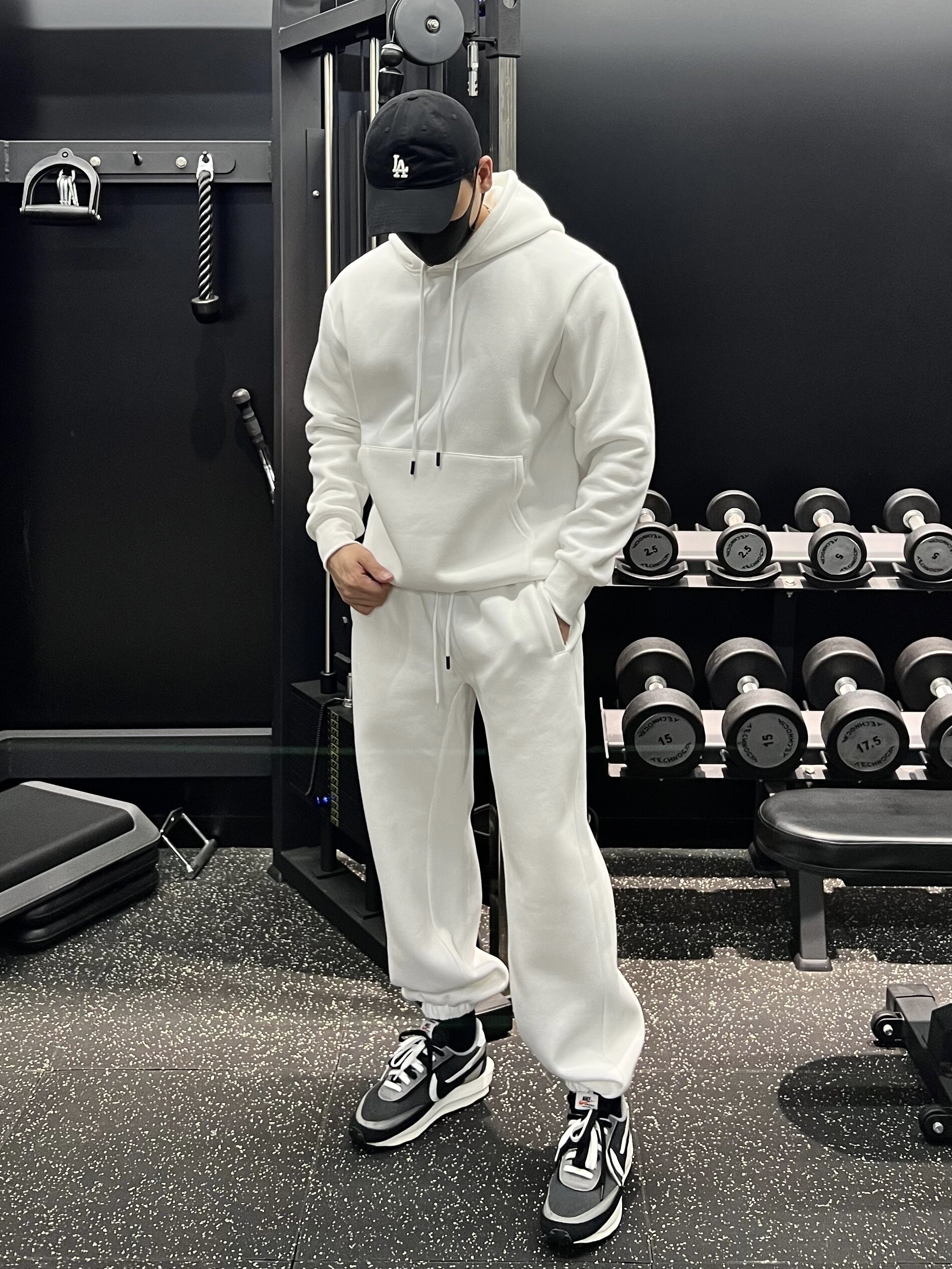 FLEECE HOODED SWEATSHIRT SWEATPANTS SET FOR MEN AND WOMEN AUTUMN AND WINTER HIGH FASHION TREND CASUAL COUPLE FITNESS SPORTSWEAR