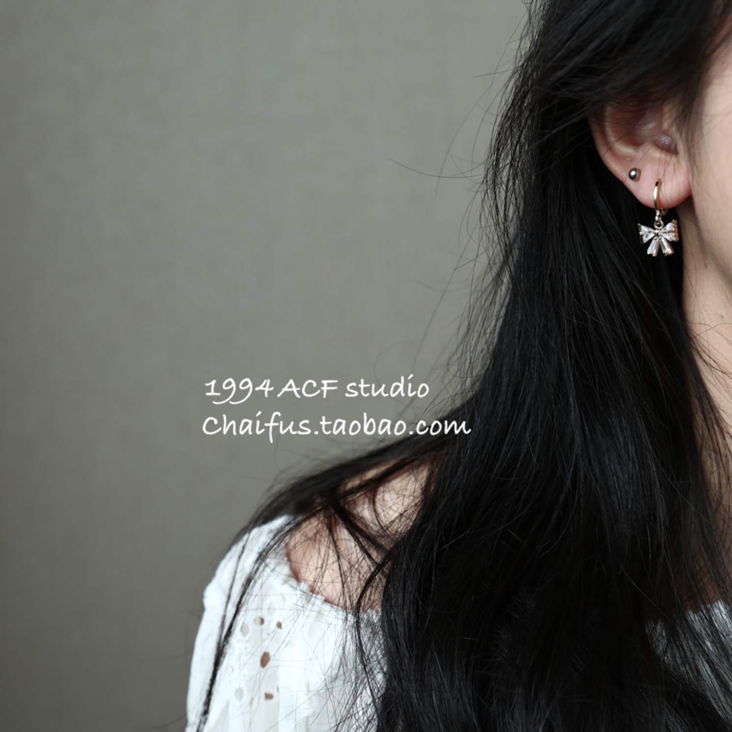 韩系精致爆闪锆石耳环