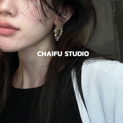 高级感轻奢璀璨烟花锆石耳钉