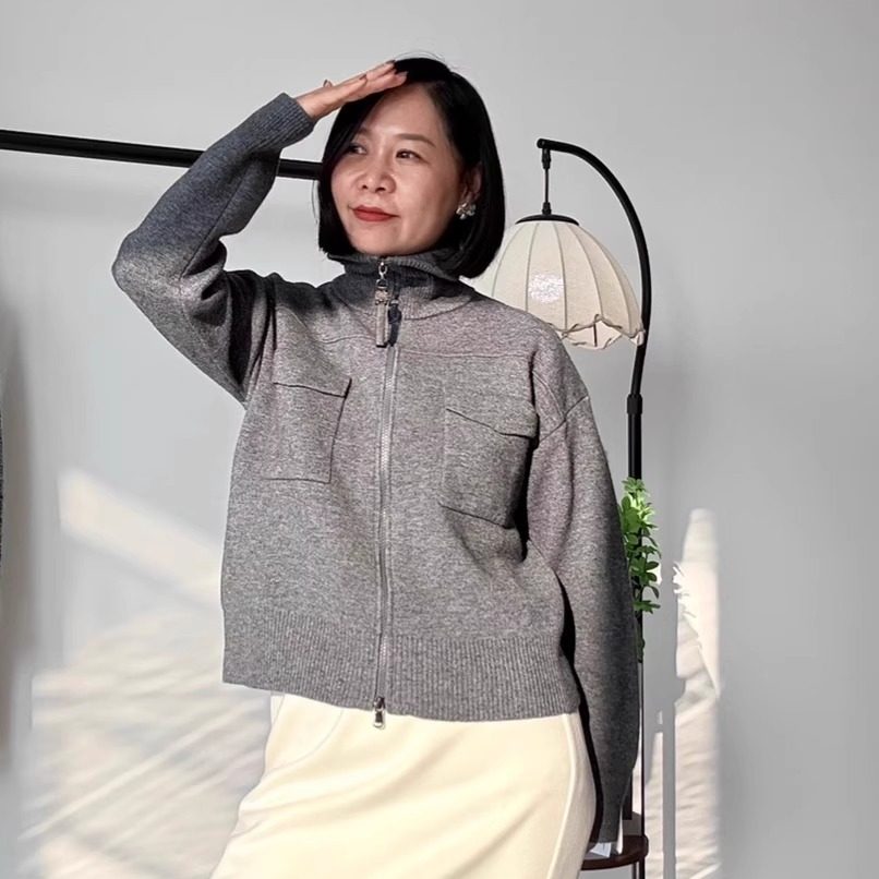 老钱风秋季立领双拉链上衣女短款宽松大口袋羊绒开衫灰色毛衣外套