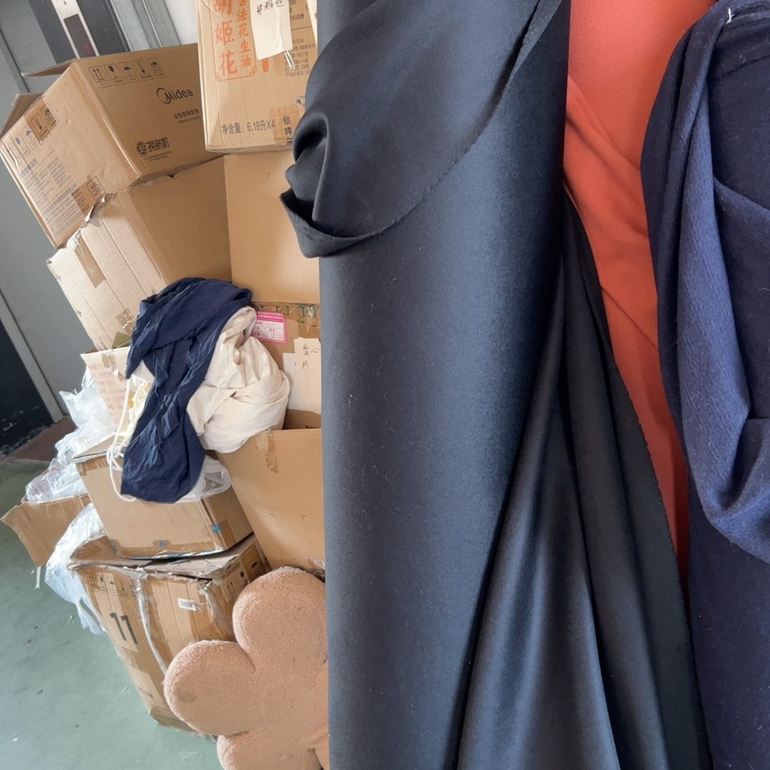 双层黑色羊绒1.5门副150元一米900克一米